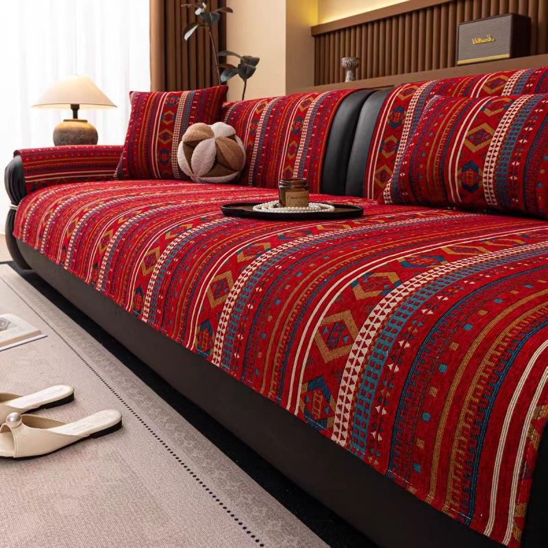 Bohemian-Style Chenille Sofa Cushion Non-Slip One-Piece Cover Cat-Scratch Resistant All-Season Living Room Sofa Protector
