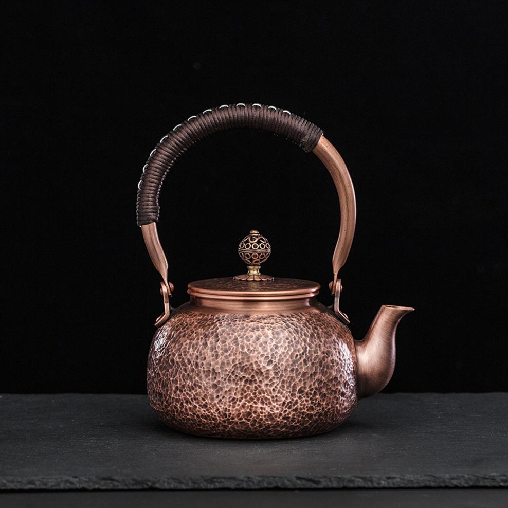 

Чайник из красной меди, китайский чайник для кипячения воды ручной работы, маленький медный чайник с чеканным узором, ретро набор для чая кунг-фу 600 мл