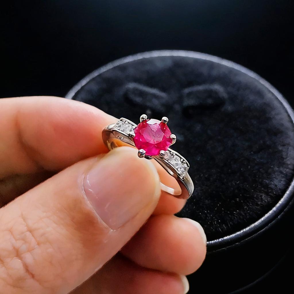 Jewelry Simulation Sapphire Ruby Bow Six-Claw Ring One Carat Emerald Ring Women