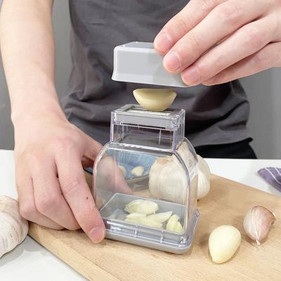 Manual Garlic Cutter Stainless Steel Blades Easy To Use Quick Garlic Preparation Hand Injury Protection Garlic Cutter