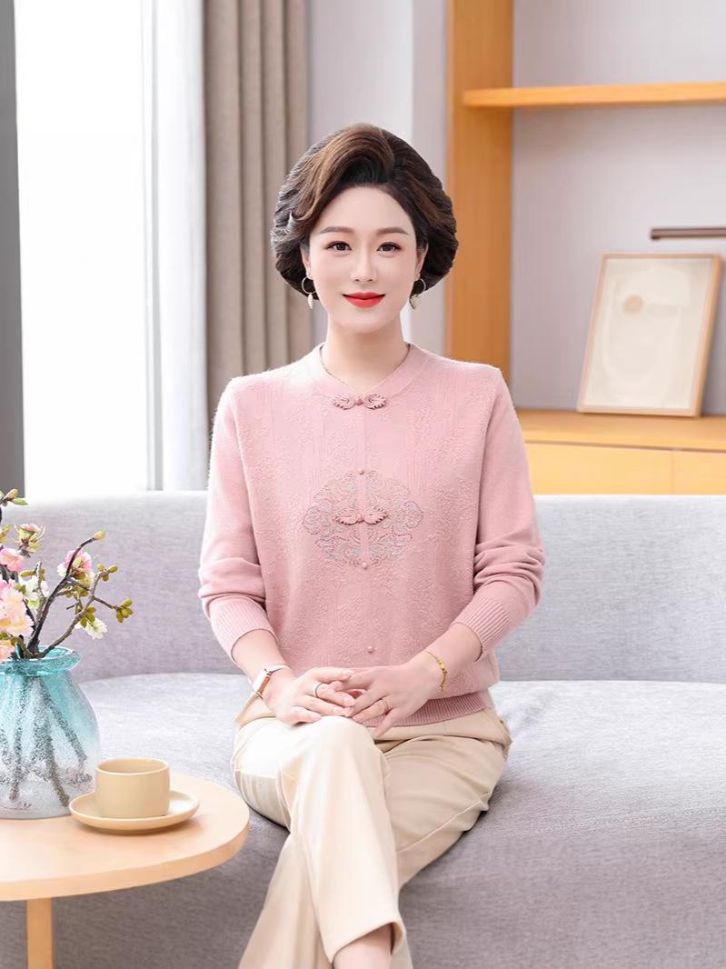 

Autumn Chic Sweater for Mom: Elegant Knit Top for Middle-Aged & Elderly Women M (85-105 lbs) розовый