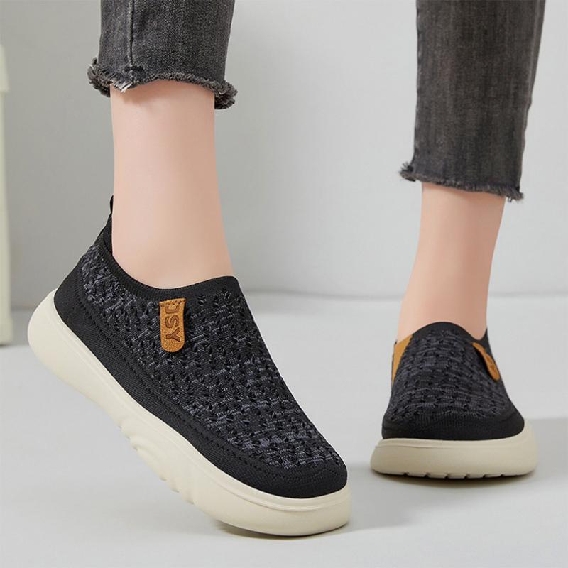Zapatos de mujer de primavera nuevos con tejido volador, transpirables, para pies no apestosos, zapatos casuales, zapatillas de suela suave, zapatos de mujer de malla transpirable