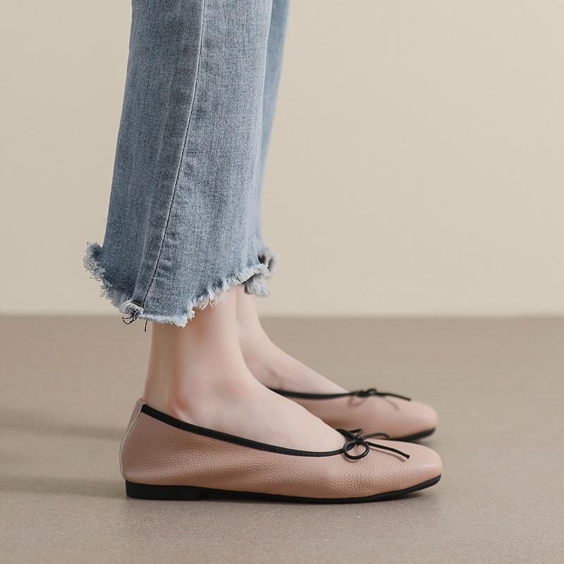 Square head single shoes female flat bow shallow mouth soybean shoes small fragrant wind soft bottom ballet shoes Devotion