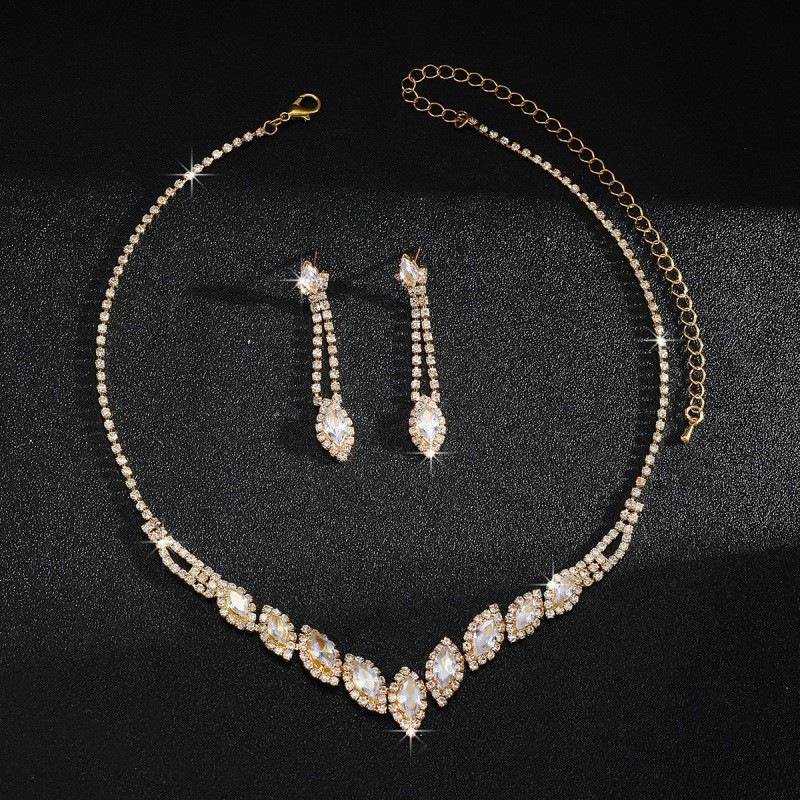 Elegant European Style Women's Necklace with Rhinestone Zircon Earrings