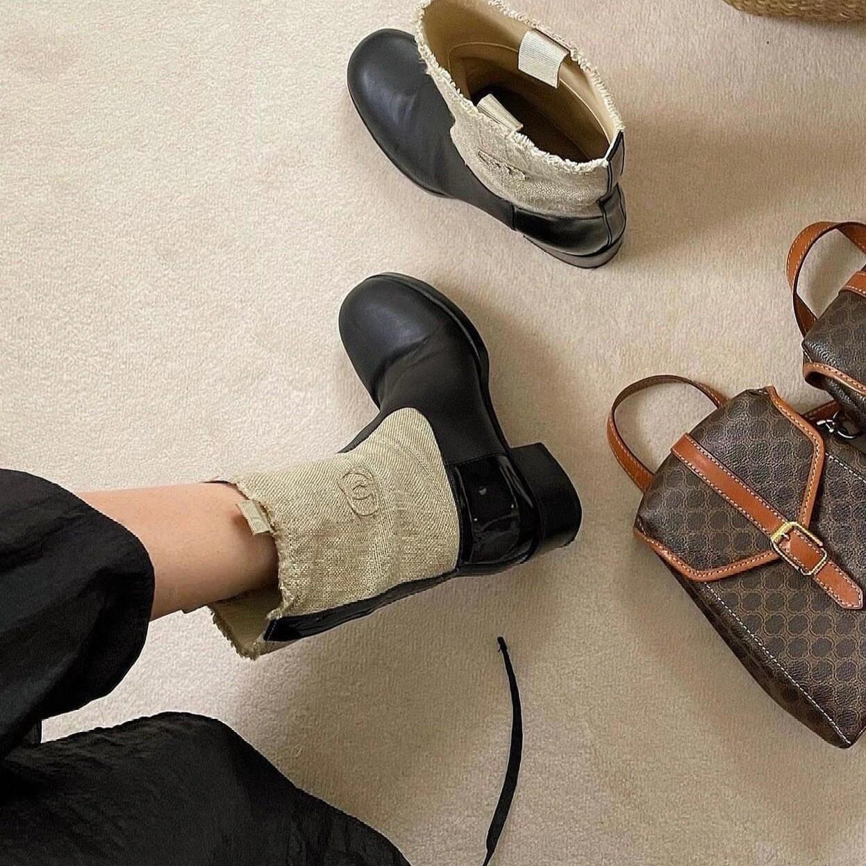 

Sheepskin version~ Xiaoxiangfeng canvas leather wide tube Martin boots women s thick heel thick sole medium tube western boots high heel short boots 40 чёрный