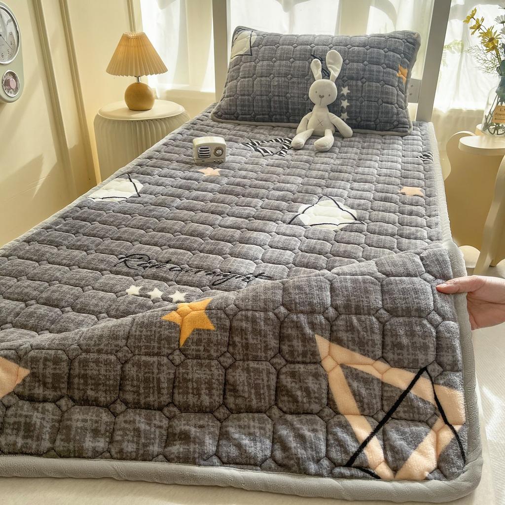 Fleece-lined and Thickened Milk Fleece Mattress, Mattress Pad, Quilt, and Soft Mattress Base