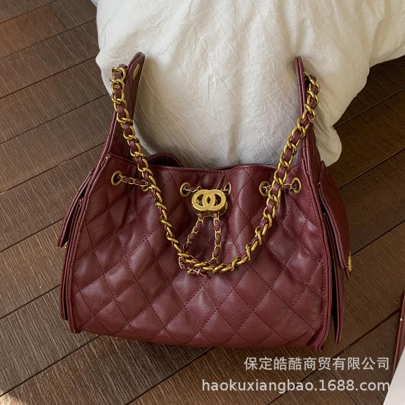 Rhombus embroidery thread small bag women's 2025 new fashion super fire versatile single shoulder underarm bag popular bucket bag