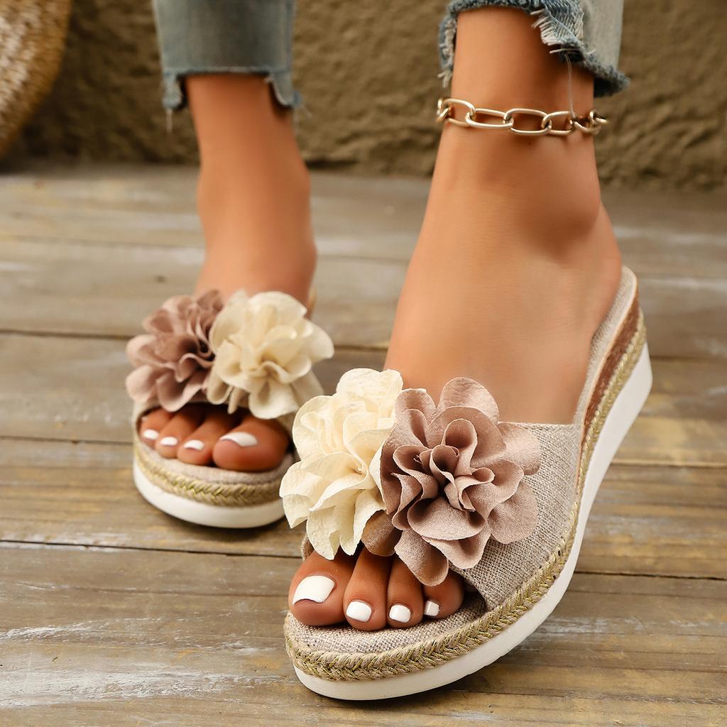 Large Size Wedge Slippers 2025 Summer Women Wear Flower Slippers Beach Casual Open-toed Slippers Women