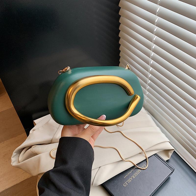 Street Style Ladies Handheld Evening Bag Pu With Metal Handle And Magnetic Closure