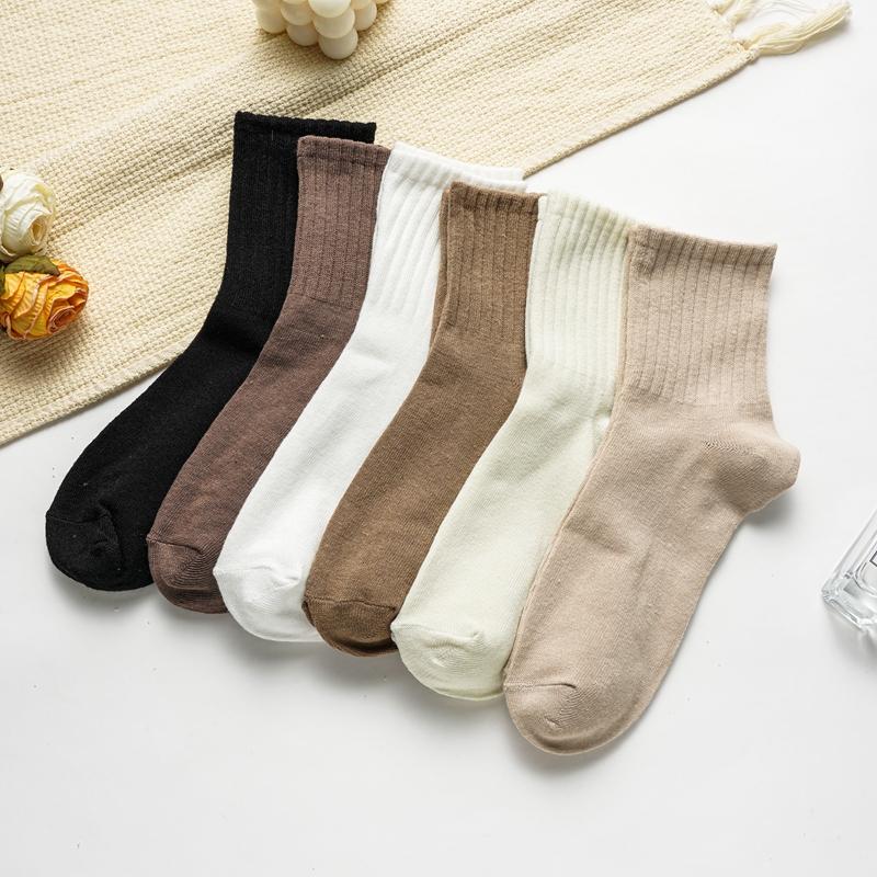 Women Solid Color Mid-tube Socks Vertical Striped Versatile Autumn and Winter Socks Boneless Pile Socks Sports Socks for Women