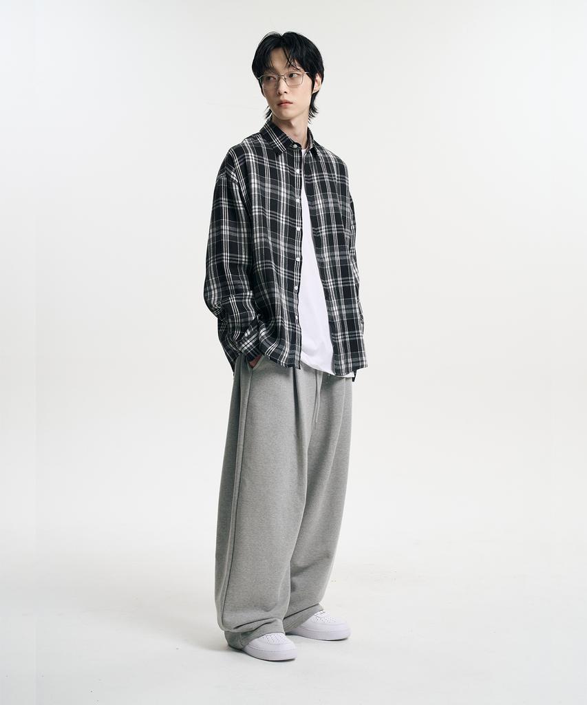 Mubeun Essential One-Pleat Wide Sweatpants Gray