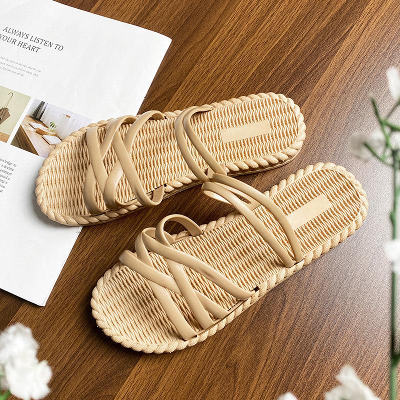 

Тапочки женские для улицы летние новые в африканском сказочном стиле на плоской подошве студенческие сандалии на одно слово женские 38/39 хаки