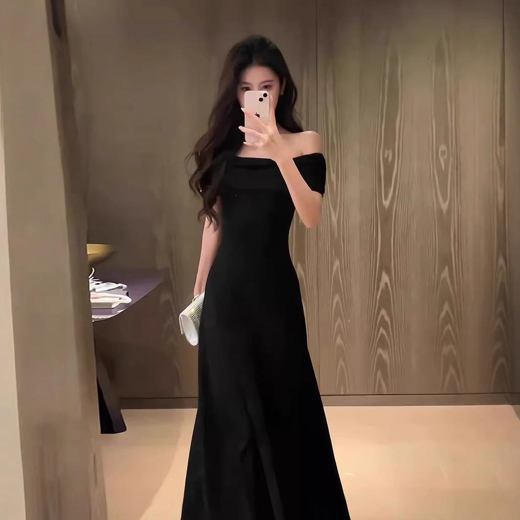 Royal Sister Style Sexy Off-the-shoulder Short-sleeved Dress Women's 2026 Summer New Slim-fitting and Thin One-word Collar Long Skirt