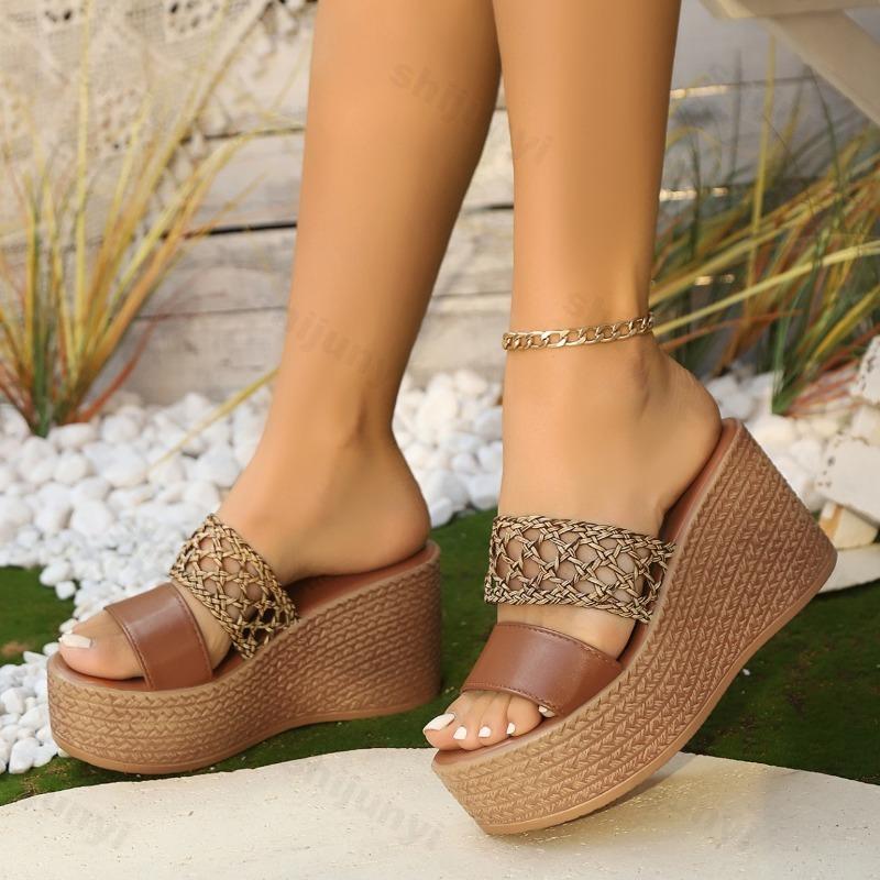 

Мода Мода Леопардовый принт Полые Повседневные Сандалии на танкетке для женщин Лето 2025 Новое плетение Дизайн Удобные Пляжные Массивные Шлепанцы 34