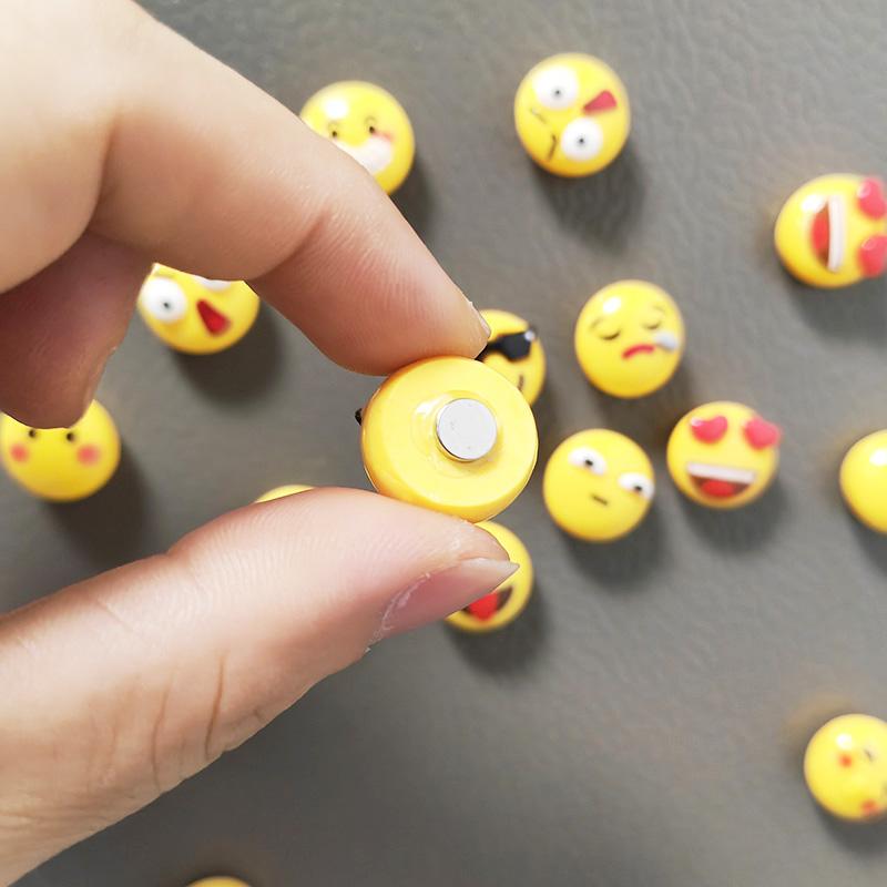 9pcs Cartoon Smiling Face Refrigerator Magnets Kitchen Home Office Whiteboards Decoration Ornaments