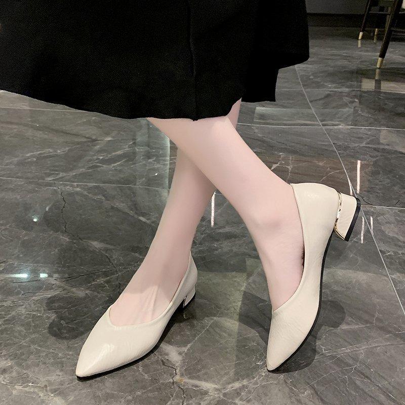 

Мода 2024 года, весна и осень, новые одинарные туфли для женщин, толстый каблук, острый носок, неглубокий носок, профессиональные универсальные женские кожаные туфли 35 бежевый