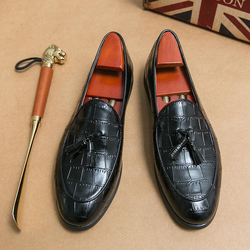 Fashion Tassels Leather Shoes For Men British Loafers Men’S Dress Shoes Business Formal Social Leather Shoes Men High Quality