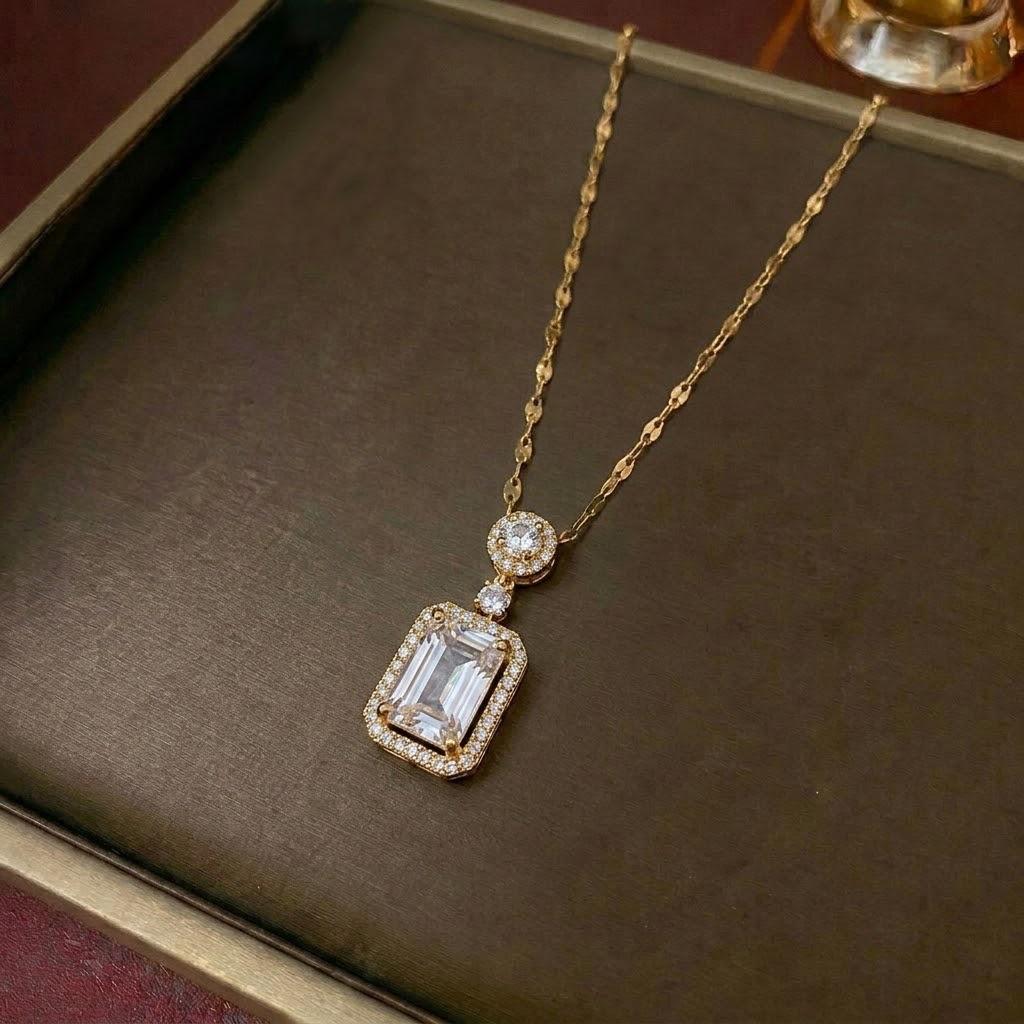 Women's Multi-color Zircon Pendant Necklace - Japanese & Korean Style, Geometric Titanium Steel Clavicle Chain, Light Luxury Fashion.