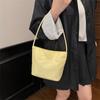Damen Handtasche mit hoher Kapazität Unterarmhandtasche Schultertasche Wasserdicht Bestickte Buchstaben Unterarmtasche Tragetaschen