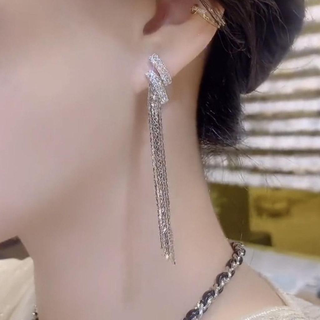 Trendy 2023 Rhinestone Tassel Earrings - Slimming, Light Luxury Jewelry