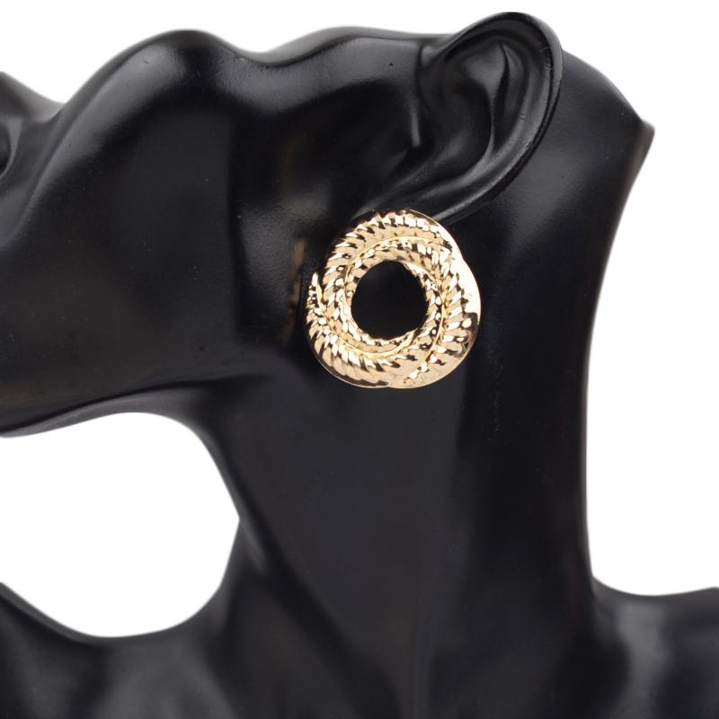 New European Exaggerated Dangle Earrings for Women Metal Geometric Statement Long Hanging Earrings Punk Personality Drop Earring