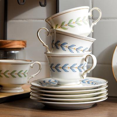 Porcelain Teacup and Saucer Luxury Coffee Tea Cup and Saucer Set Gold Rim Ceramic Coffee Cup Afternoon Tea Party Hotel Drinkware