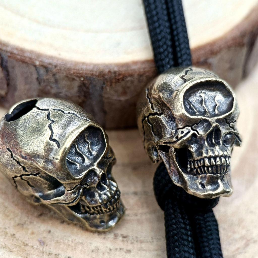 One-Eyed Skull Paracord Keychain DIY Pendant