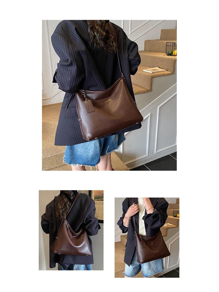 2025 Autumn/Winter Women's Versatile Large-Capacity Shoulder Bag - Niche Commuter Style