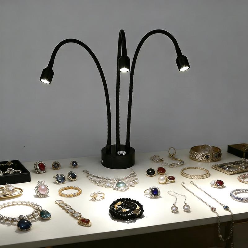 Remote-Controlled Long-Life Charging Spotlights for Jewelry Display Cases