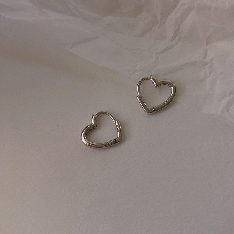 Boucles d'oreilles à tige en forme d'anneau Mobius européen pour femmes, bijoux minimalistes en métal torsadé, piercing, mode coréenne