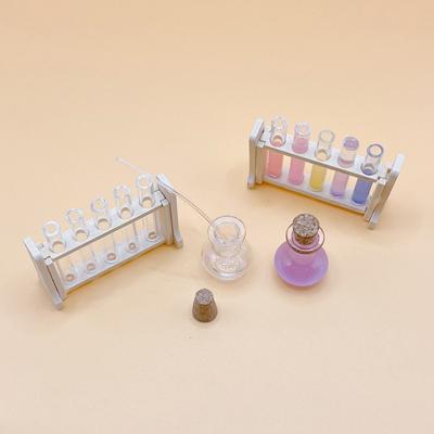 1:Ensemble de 12 outils de laboratoire pour maison de poupée, mini support pour tubes à essai, compte-gouttes, tasse à mesurer, modèle de maison de poupée, jouets de scène scolaire