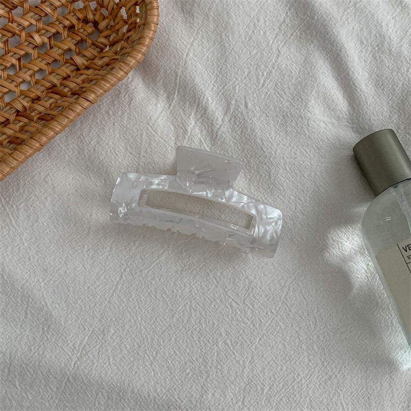 Korean Imitation Acetate High-End Shark Hair Clip - Elegant Hair Accessory for Stylish Looks