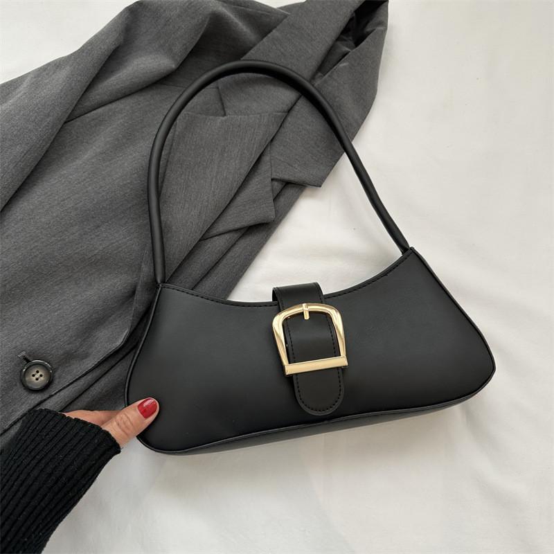 Stylish Black Pu Underarm Bag For Women With Chic Street Style And Soft Texture