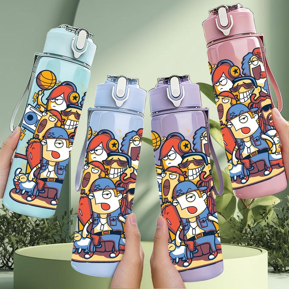 1PC Retro Astronaut Robot Space Pattern 750ml Color Plastic Sports Water Bottle Leakproof Flip Straw Lid Suitable for Sports Office Home Use