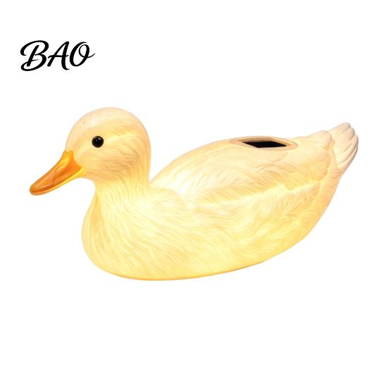 Decorative Resin Swan Statues for Ponds Solar Floating Garden Statue with Warm LED Lights, Waterproof Outdoor Pond Decor Automatic Dusk to Dawn
