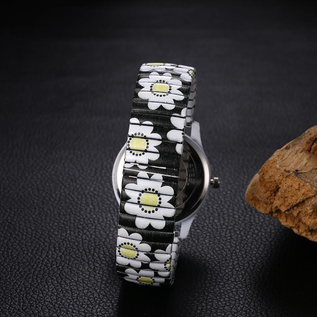 Women's Chrysanthemum Floral Print Watch, Waterproof: Analog Display, One Size Fits Most, Stretchable Stainless Steel Strap, Floral Dial, Cute and