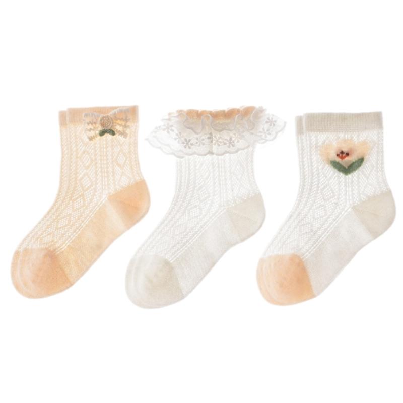 Set of 3 Pair Girls Cotton Ankle Socks Baby Hosiery with Nonslip Elastic Cuffs Design for Toddler Daily Comfort Wear