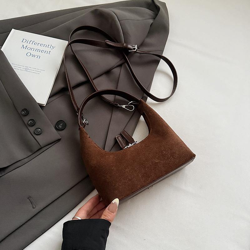 High-end niche bag women's autumn and winter new retro messenger bag casual portable dumpling bag