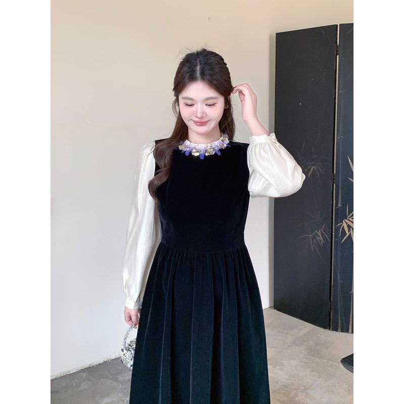 Plus-Size Hepburn-Style Velvet Dress for Women, French-Style Autumn and Winter Black Long-Sleeve Gown