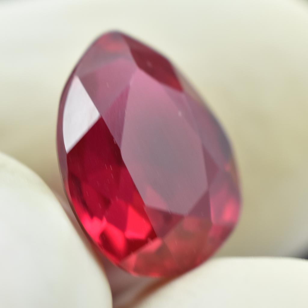 Pear Shape 3.35 Carat Natural Red Ruby Loose Gemstone CERTIFIED AR-923