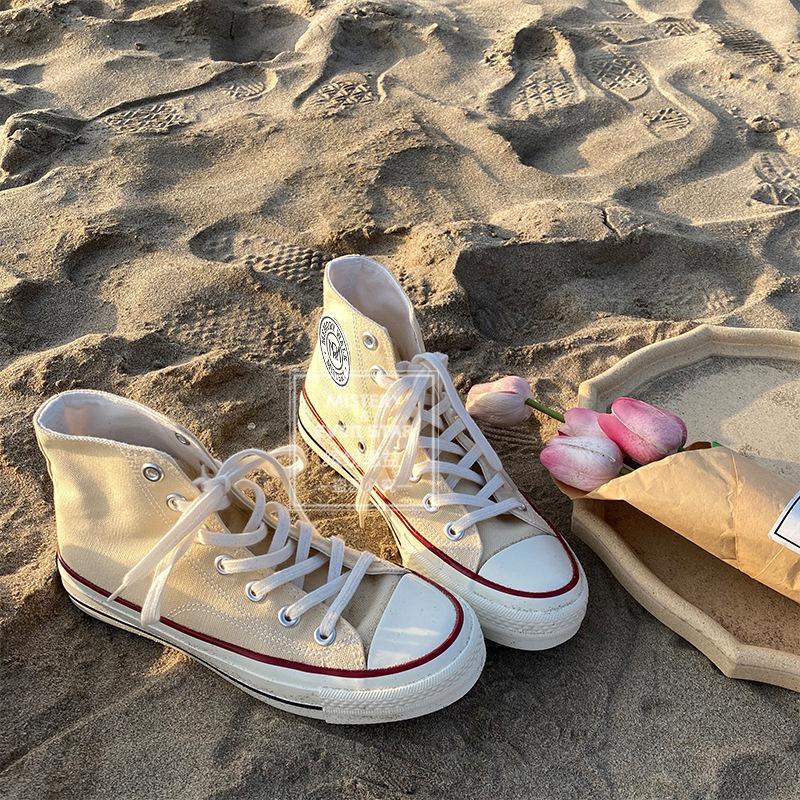 Round Label Canvas Shoes Student Men and Women Couple Shoes 211