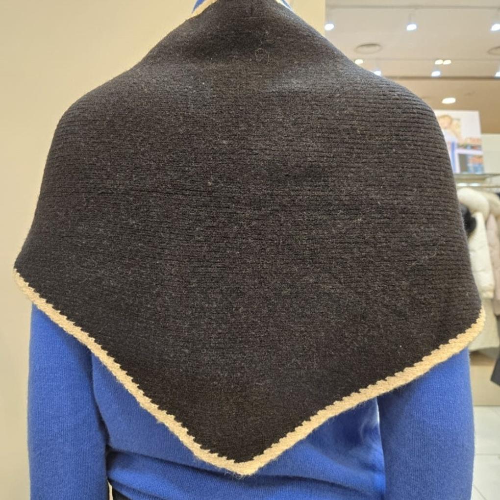 Vestibelly Color Block Muffler BH-A20140