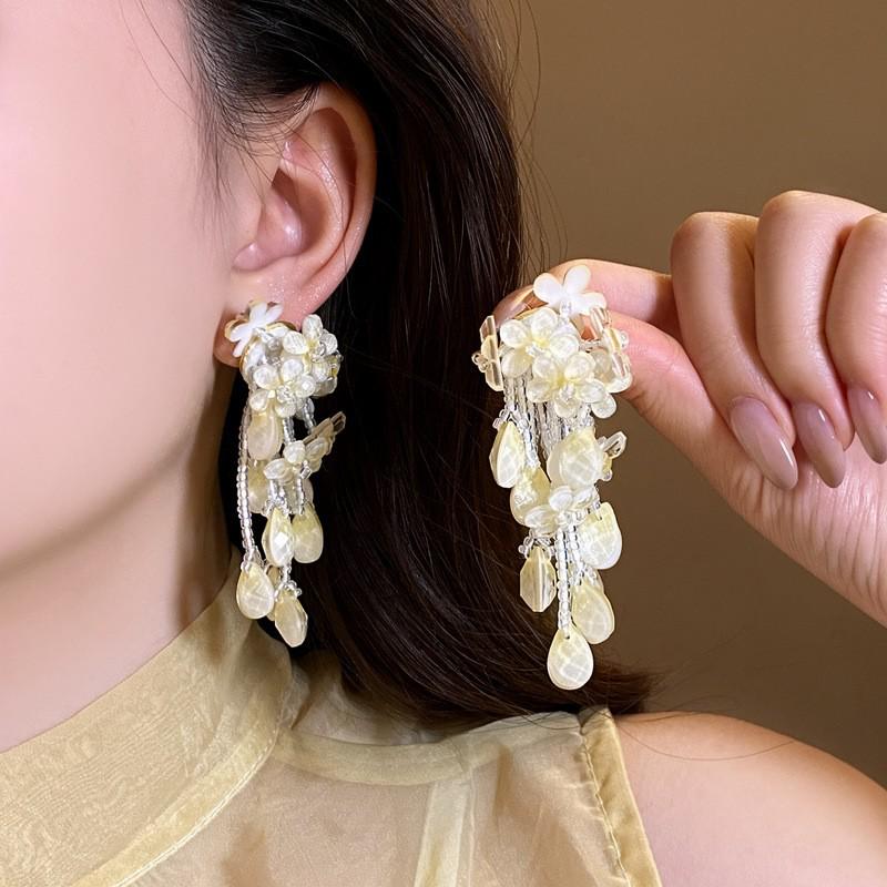 Silberne Nadel Strass Blume Quaste Brautohrringe, Vielseitige Ohrstecker für Damenmode.