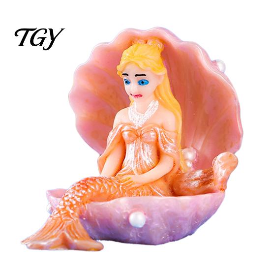 Waterproof Resin Crafts Mini Mermaid Figurine, Shell Couch Ornament, Mediterranean Style Fairy Home Tabletop Soft Furnishings Garden Accessory