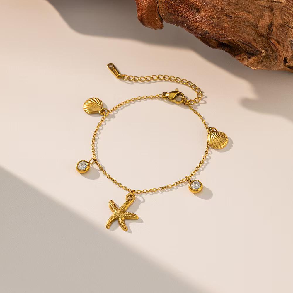 Ocean Series Gold-Plated Starfish & Shell Rhinestone Necklace - Luxurious & Versatile