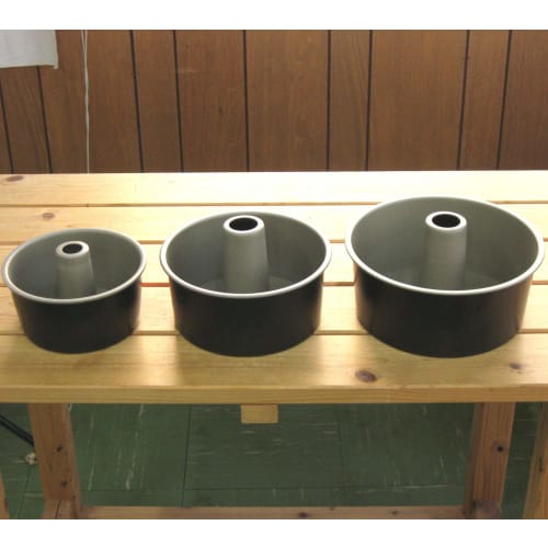 Shimotori Seisakusho Black Figure Chiffon Cake Pan with Removable Bottom, 18cm, Made in Japan, D-062