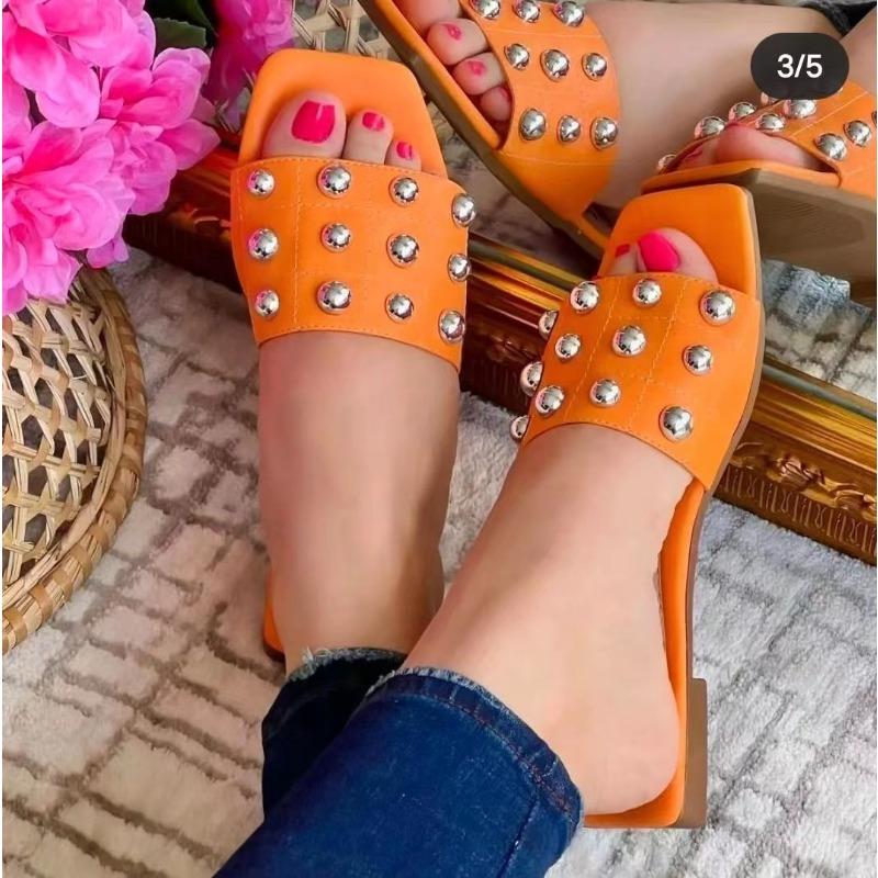 Summer new large-size women's shoes fashion rivets casual flat-bottomed beach slippers women-3