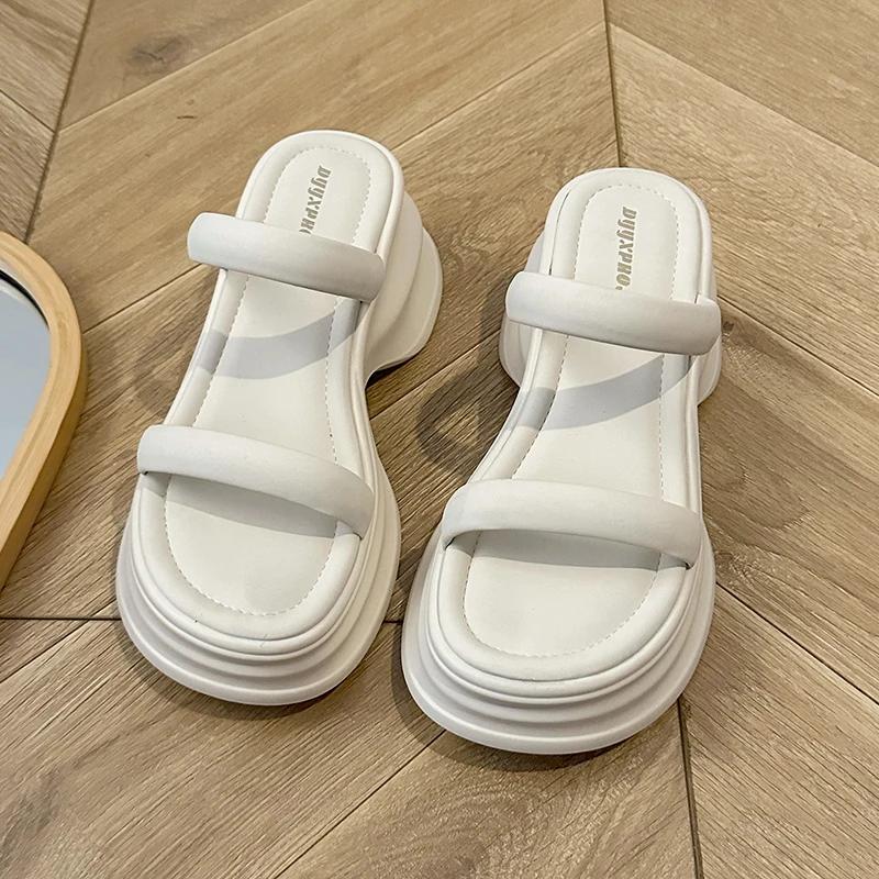

2025 Летние женские тапочки на толстой подошве, модные, удобные, с открытым носком, на мягкой подошве, на плоской подошве, пляжные сандалии, обувь Zapatillas 36 бежевый