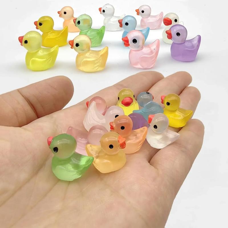 30Pcs Luminous Duck Toy Glow In The Dark Miniature Resin Duck Figurines Diy Micro Fairy Garden Moss Landscape Home Plant Decor
