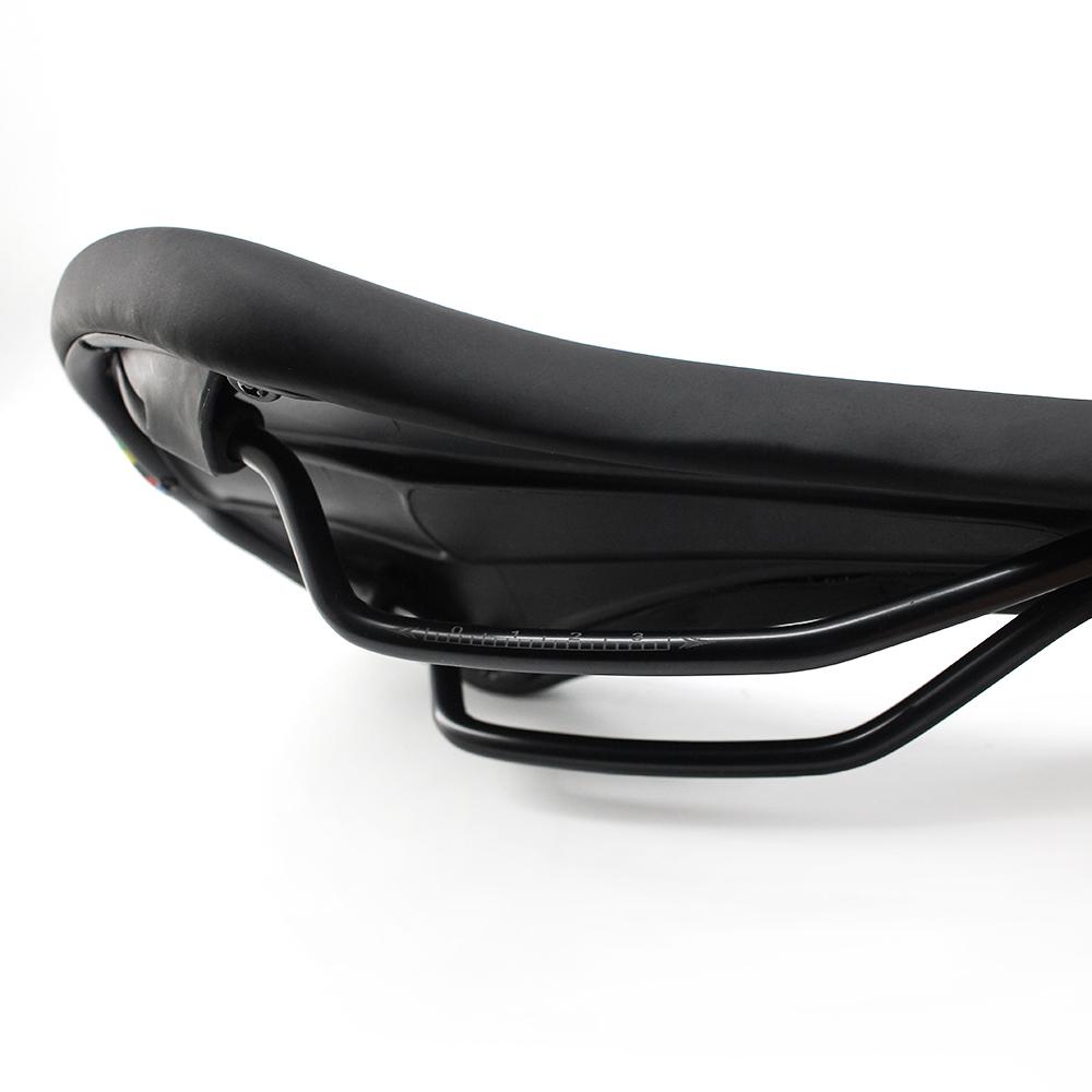 Bicycle Saddle Road Bike Mtb Comfortable Seat Mat Hollow Bike Saddle Breathable Versatile Lightweight Leather Cycling Saddle